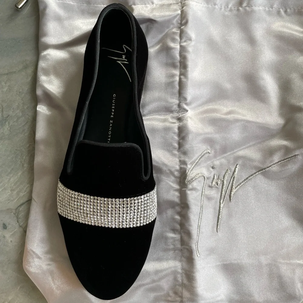 Giuseppe Zanotti - Black Velvet with Swarovski Crystals Loafer Flats - Picture 4 of 5